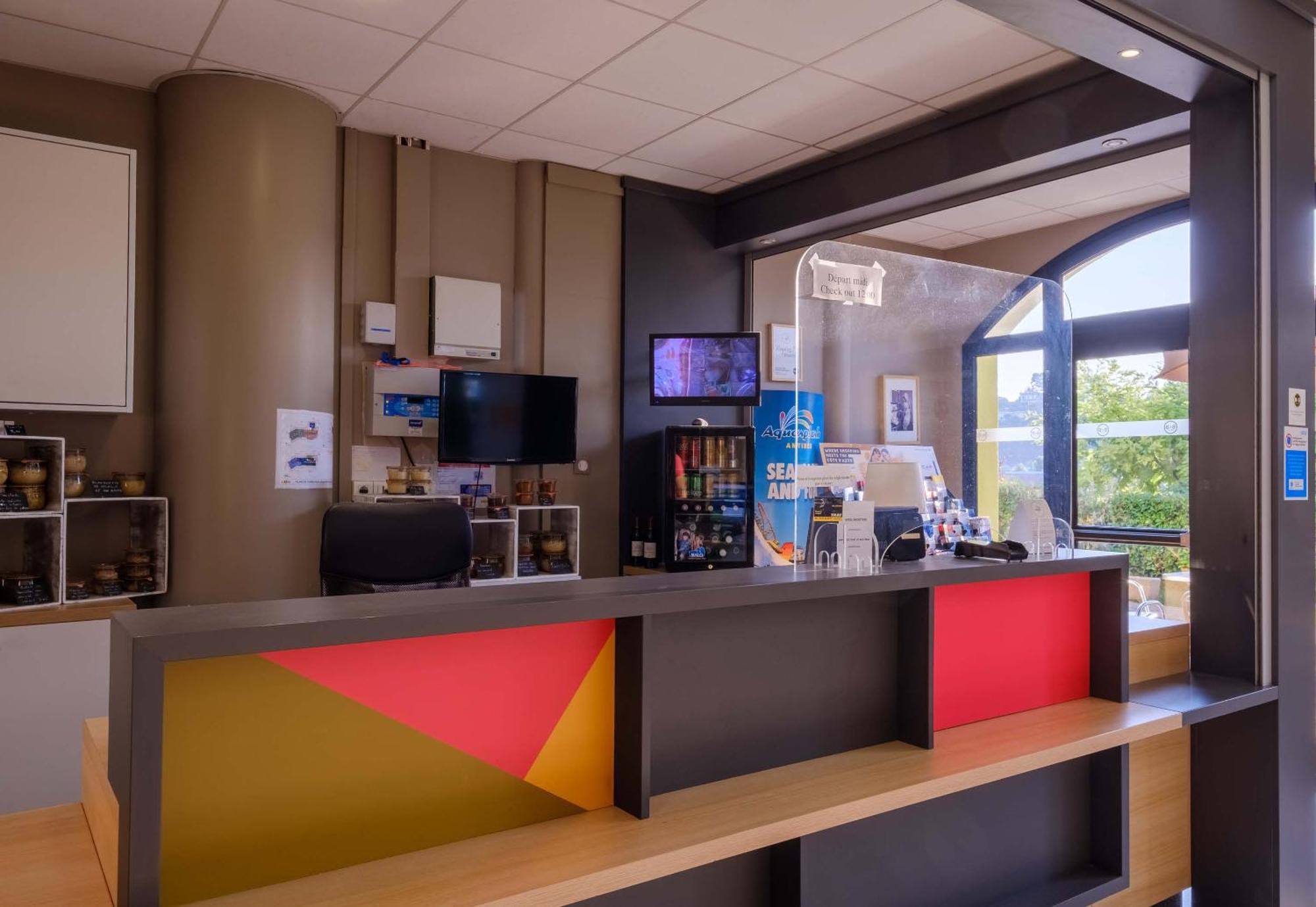B&B Hotel Villeneuve Loubet Village Esterno foto